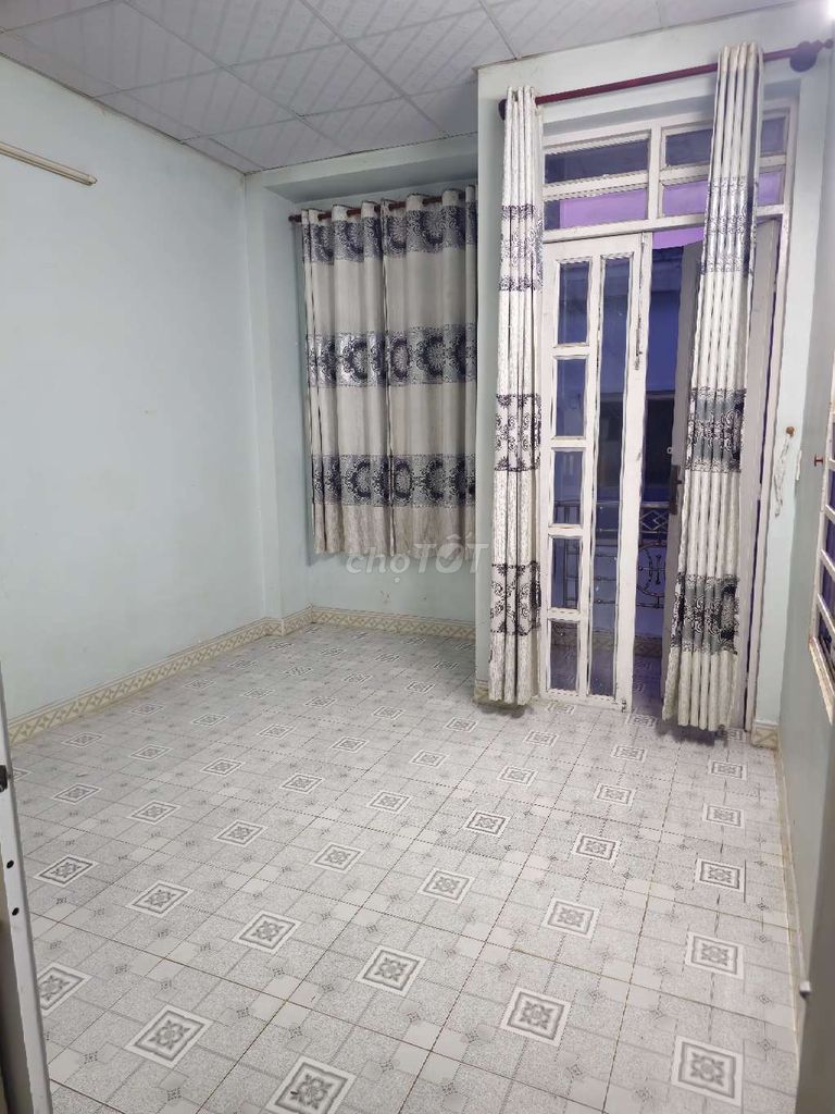 Rent a one-story apartment, three-story bedroom, Huỳnh Tấn Phát.