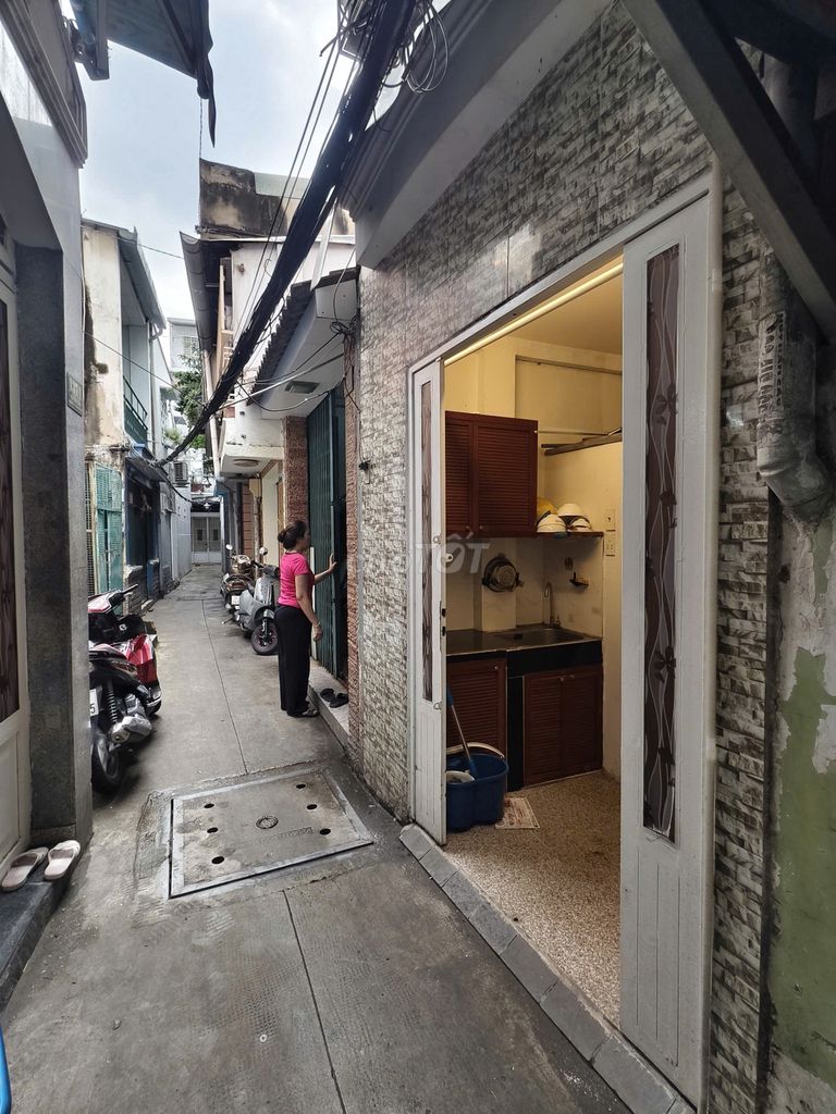 Hồ Văn Huê Hồ Văn Huê.