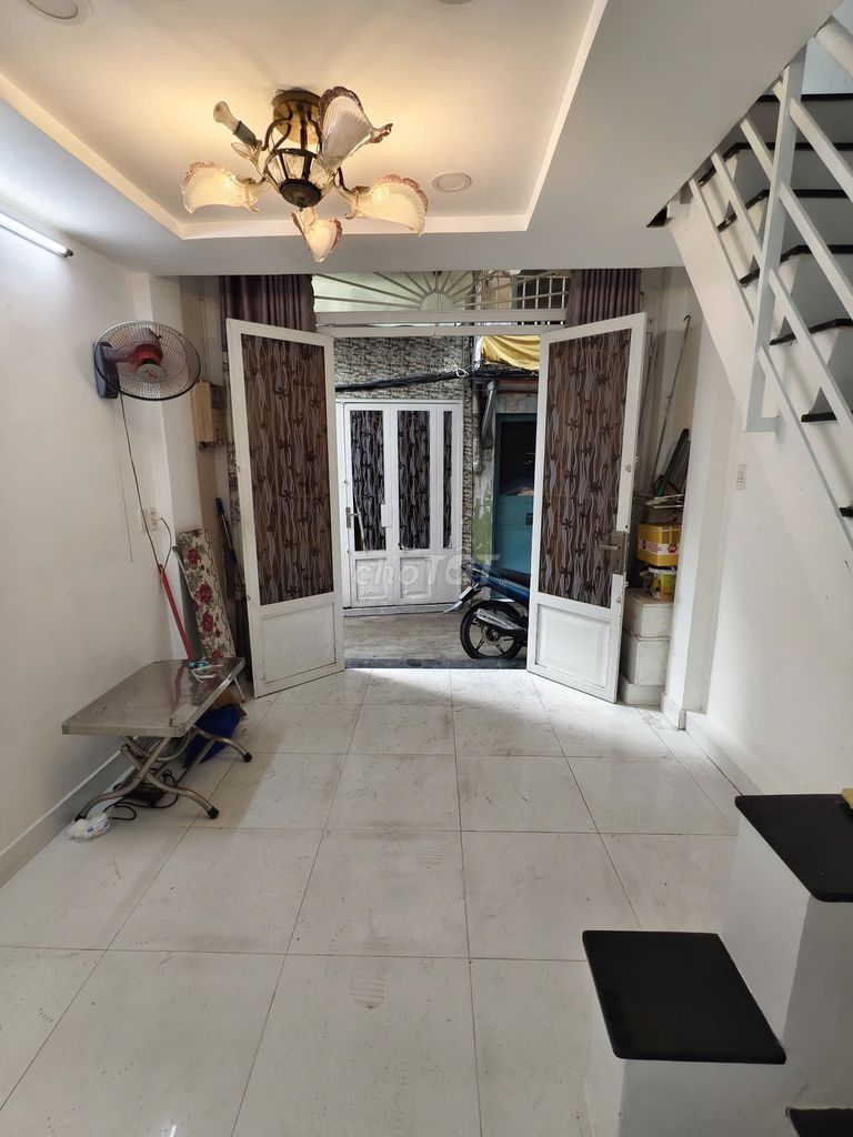 Nc Hồ Văn Huê 25 m1 3rd floor bedroom 3 toilets