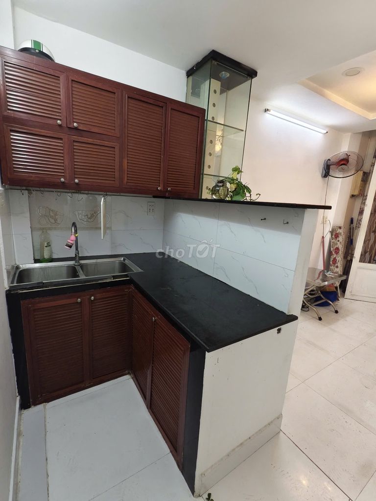 Nc Hồ Văn Huê 25 m1 3rd floor bedroom 3 toilets