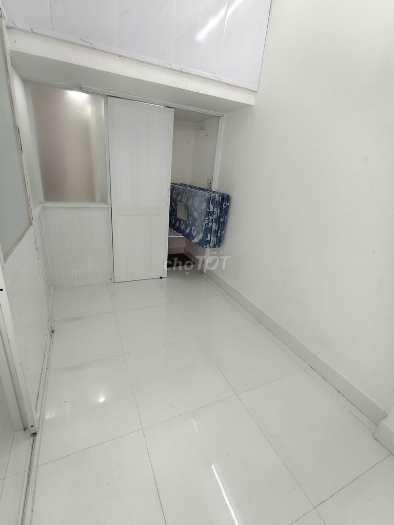 Nc Hồ Văn Huê 25 m1 3rd floor bedroom 3 toilets