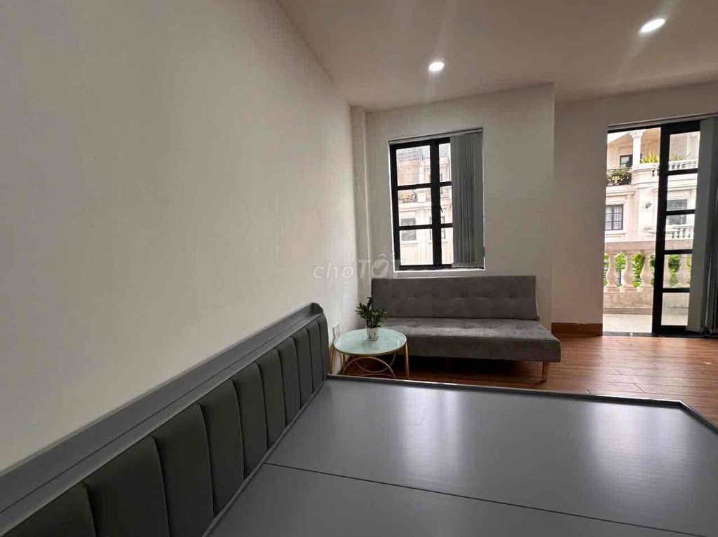 upper-level apartment