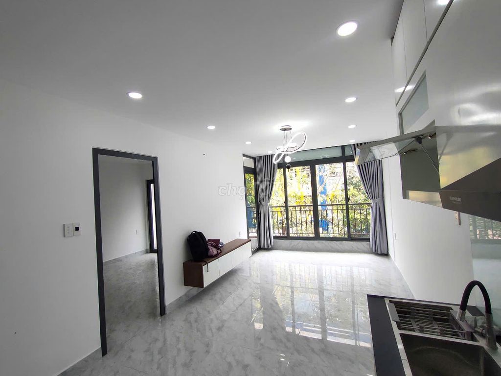 We'll rent out a 1st floor of the bedroom, 50 meters.