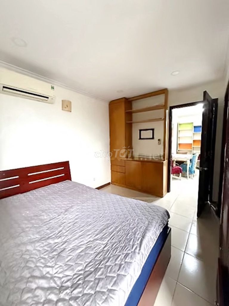 Master of the Screc Tower apartment district 3, 2 Full Bedrooms 14 million
