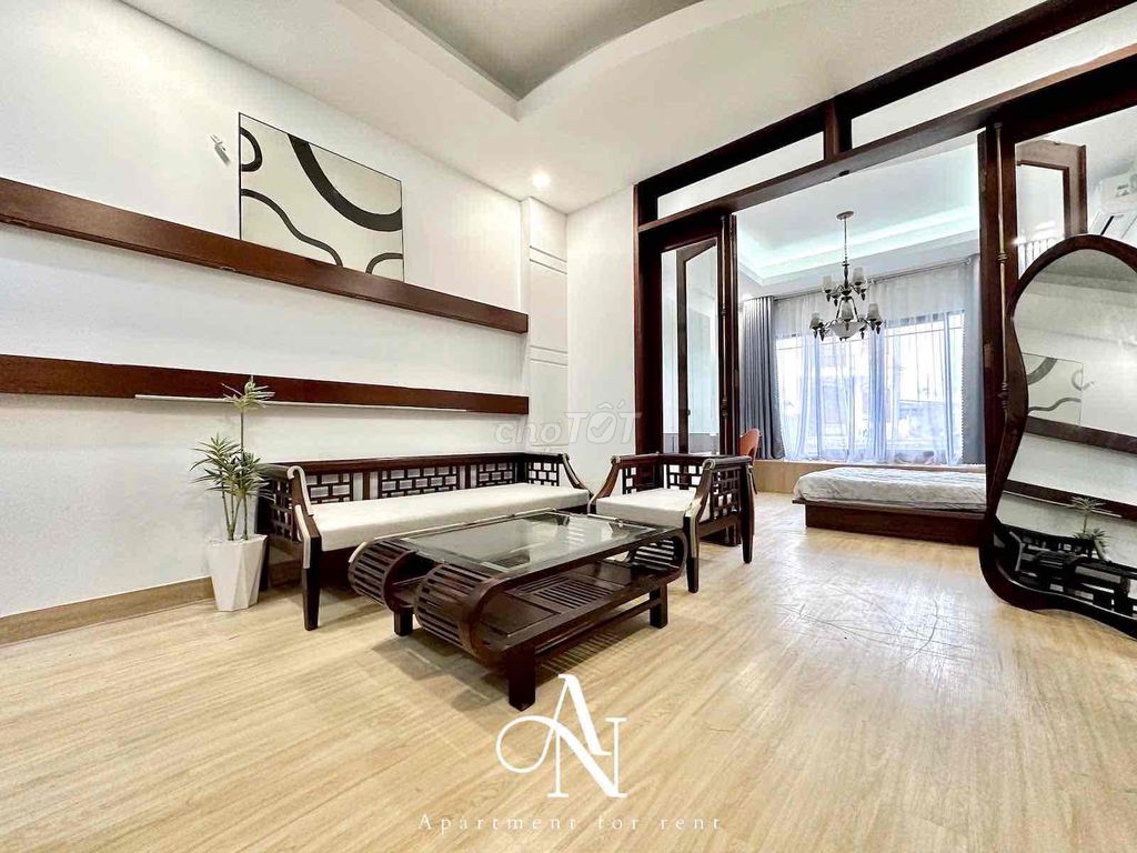 The new kitchen apartment is 100% off Đào Duy Anh, Phú Nhuận.