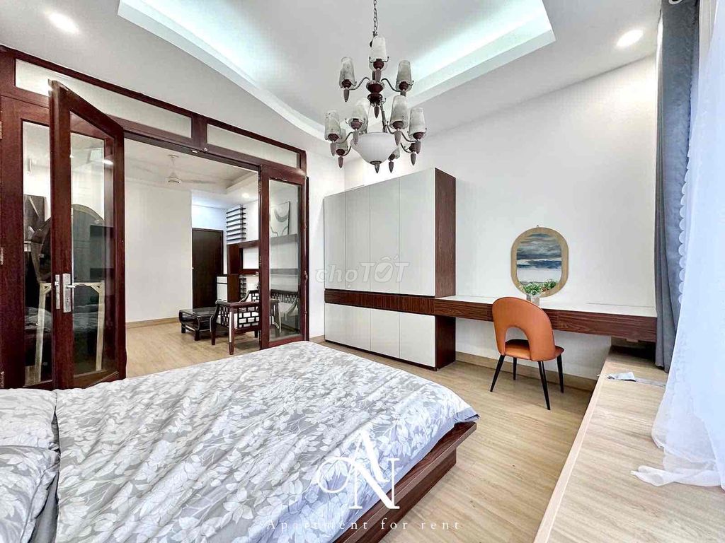 The new kitchen apartment is 100% off Đào Duy Anh, Phú Nhuận.