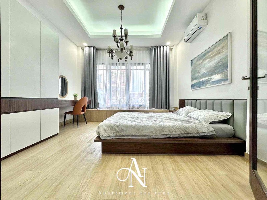 The new kitchen apartment is 100% off Đào Duy Anh, Phú Nhuận.