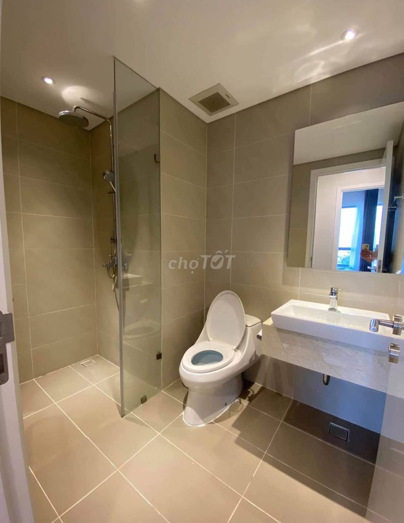 A rare one-room rent for 17 million, a very rare, empty apartment line.