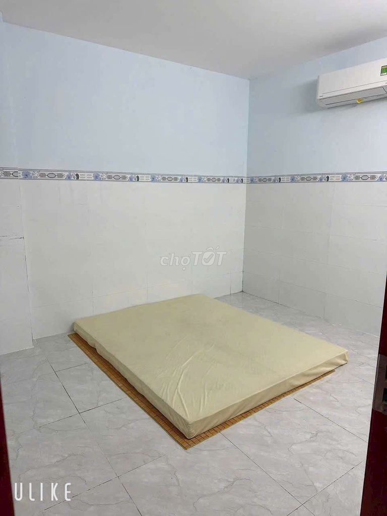 The Đỗ Xuân Hợp 100 meters, the three-way alley, the new house cleans two bedrooms.