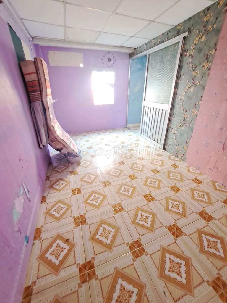 Family 4 x 8 1 wipes 2 bedrooms