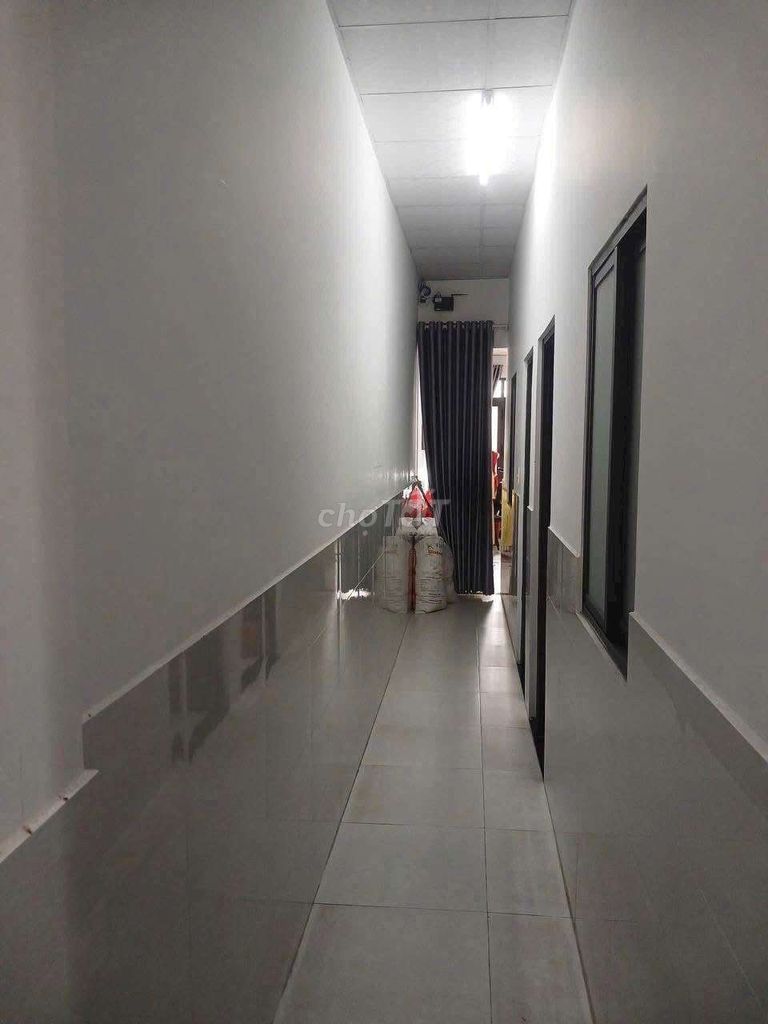 The Phước Bìnhs are near the next spring spring, clean, five meters across the sidewalk. Office - ON