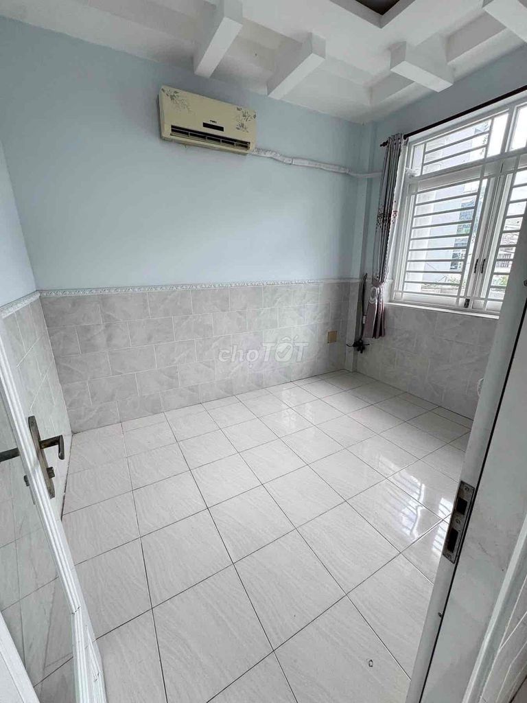 Rent a house in front of Btt 2.