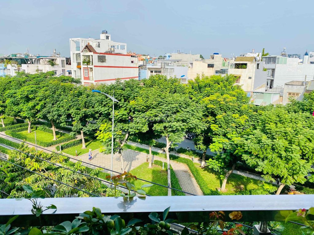 Rent a Phạm Huy Thông cash house