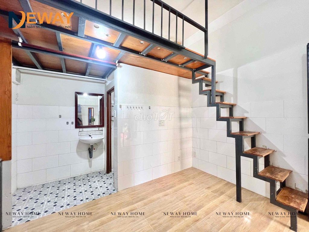 low-priced hotel room - near the flower park - full interior