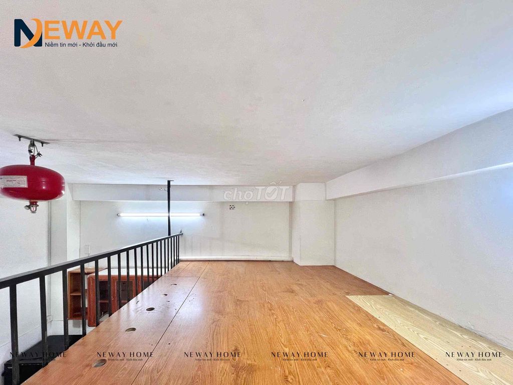 low-priced hotel room - near the flower park - full interior