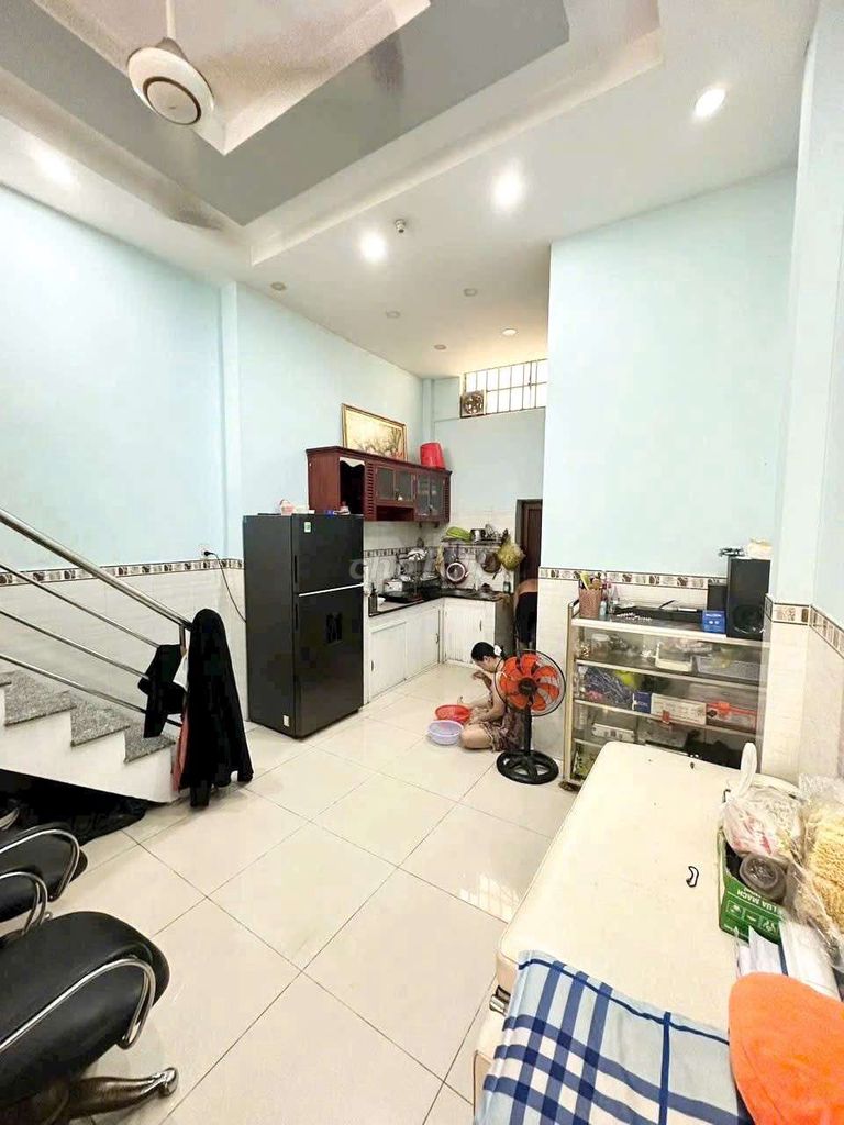 Rent an alley 593 Hậu Giang, 9 million, 2 bedrooms, 3 toilets, alleyways