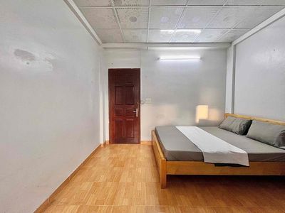 Security Room, Full Seven, 166, District 7