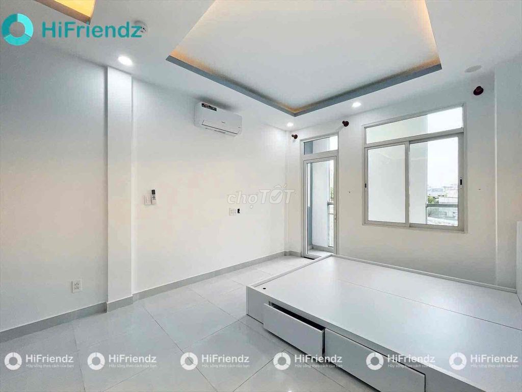 The balcony room opposite youart Phan Văn Trị 2 goes to Haah