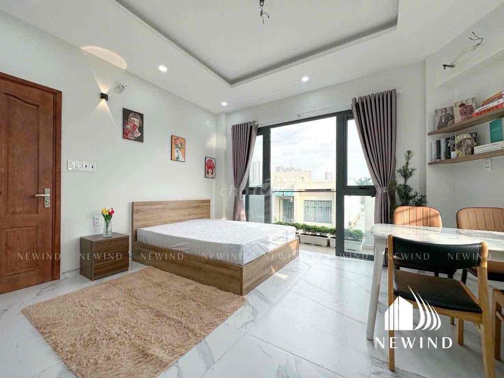 Rent an apartment full of furniture with a student price for two and three people.