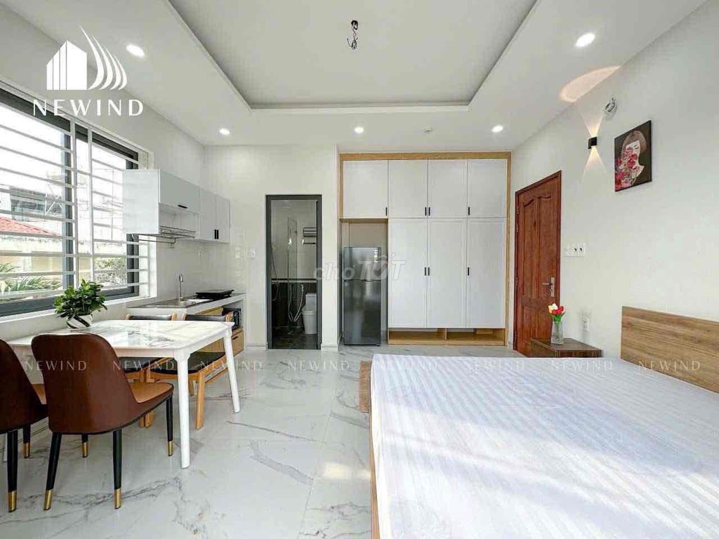 Rent an apartment full of furniture with a student price for two and three people.