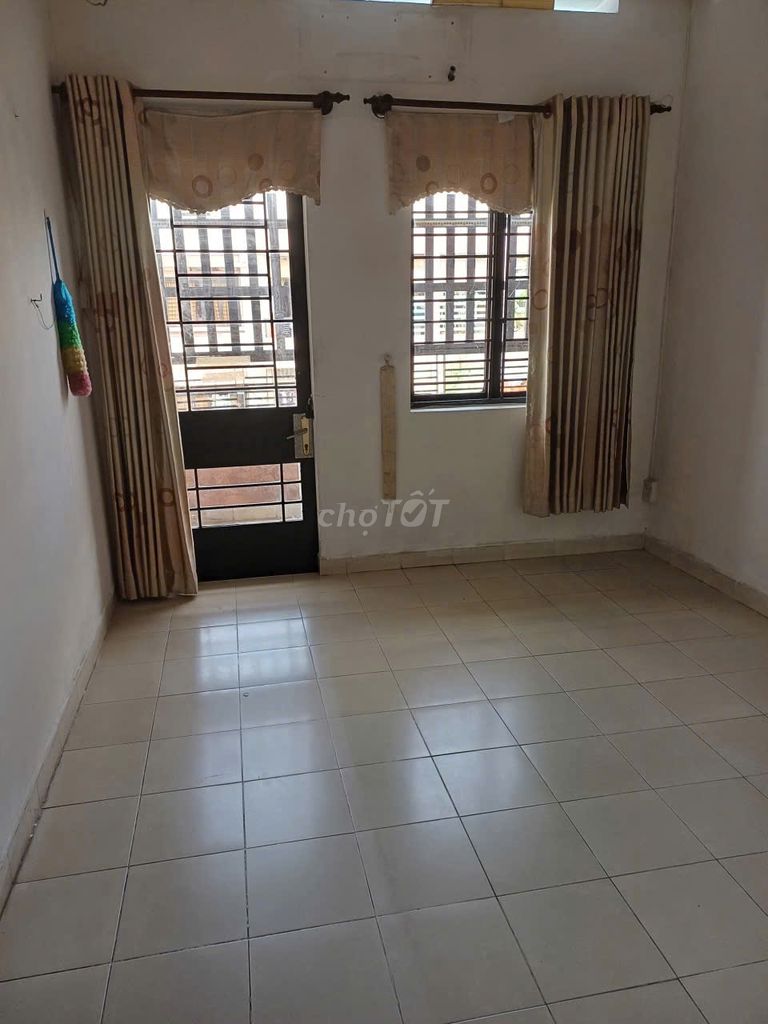 Rent Chung cư Tây Thạnh on the 4th floor, 72 meters, 6 million a month,