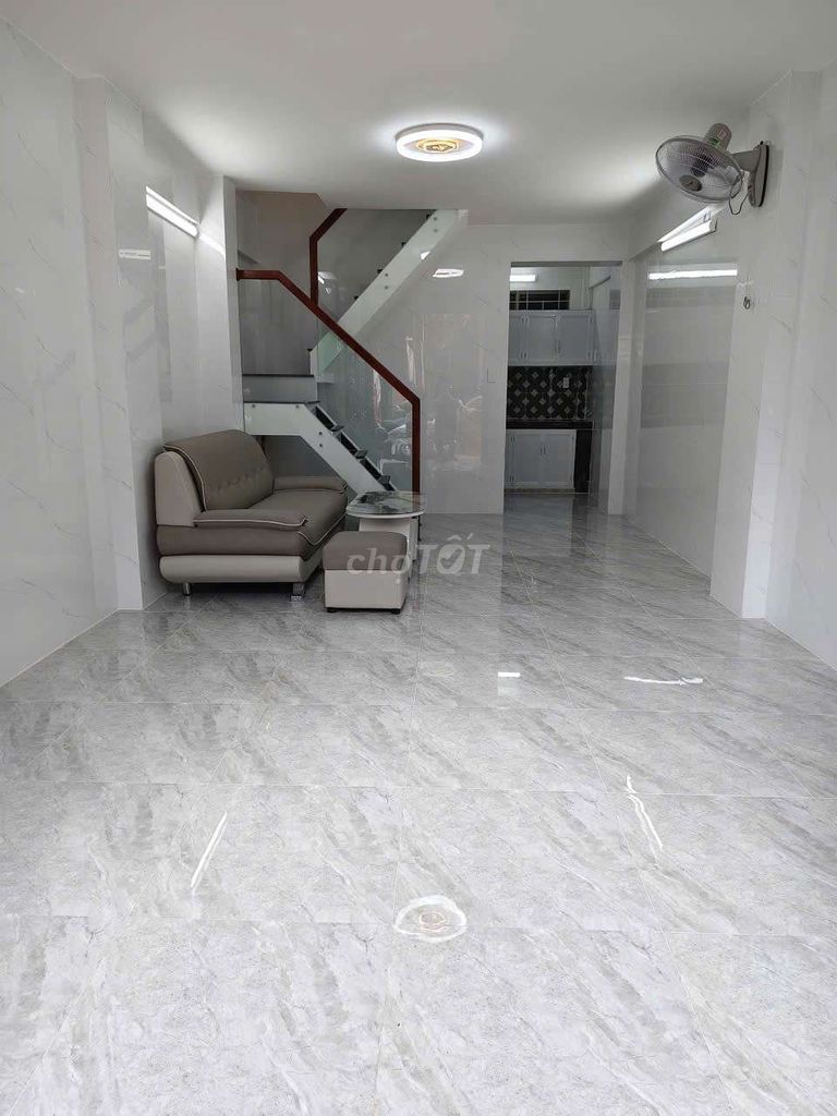 Rent the ground floor Tân Thành District 11 of Ho Chi Minh City
