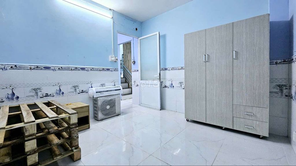 3th District Trần Quang Diệu - 3 air-cold machines + washing machines - 4 bedrooms - furniture only 10 million