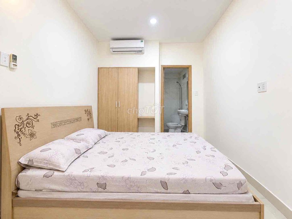 The new studio is 100% full of furniture 17 M2 on the Nguyễn Duy Trinh building bridge.
