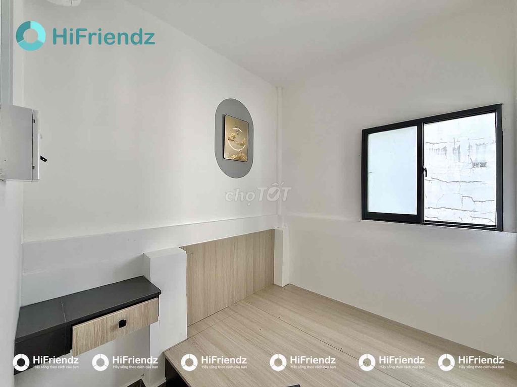 Rent two bedrooms. Four super clear windows on Nguyễn Văn Khối.