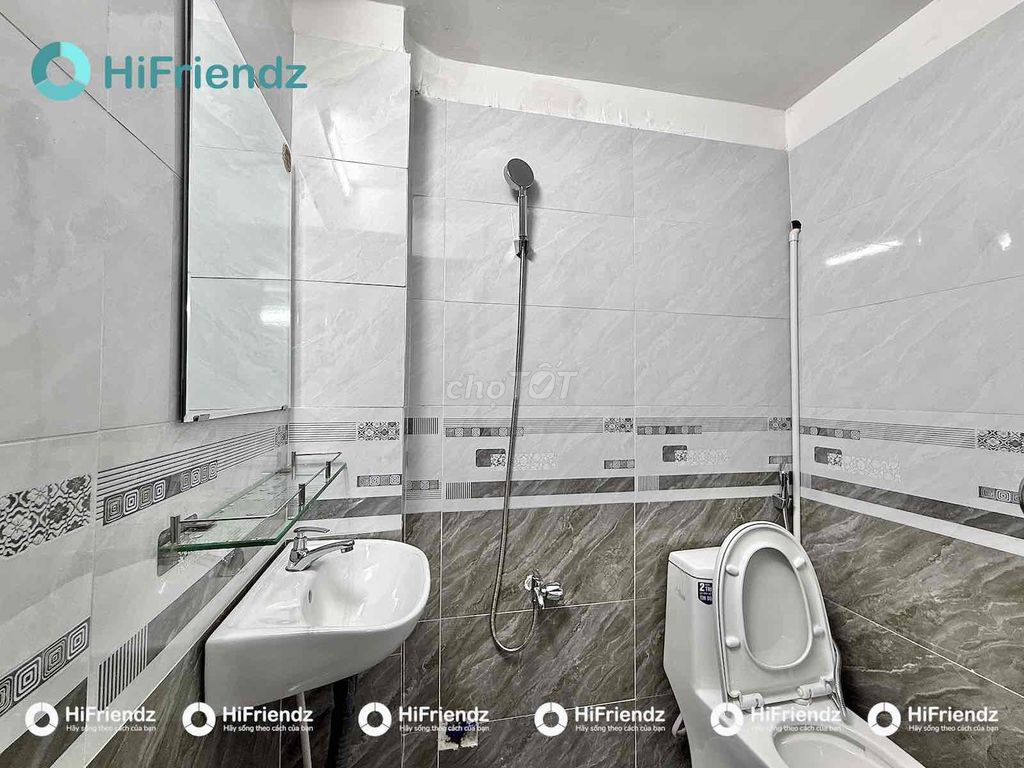Rent two bedrooms. Four super clear windows on Nguyễn Văn Khối.