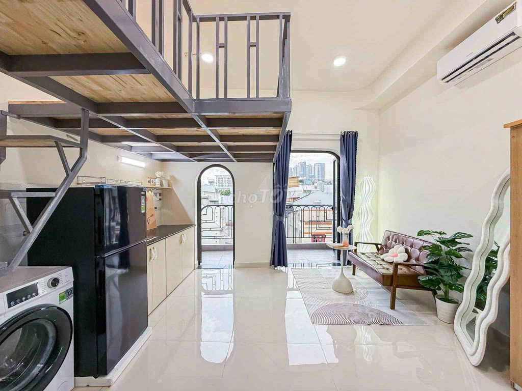 apartment is near Kadc male long, the new kcx in 7th district.