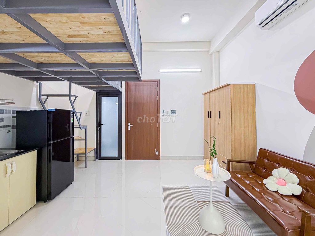 apartment is near Kadc male long, the new kcx in 7th district.