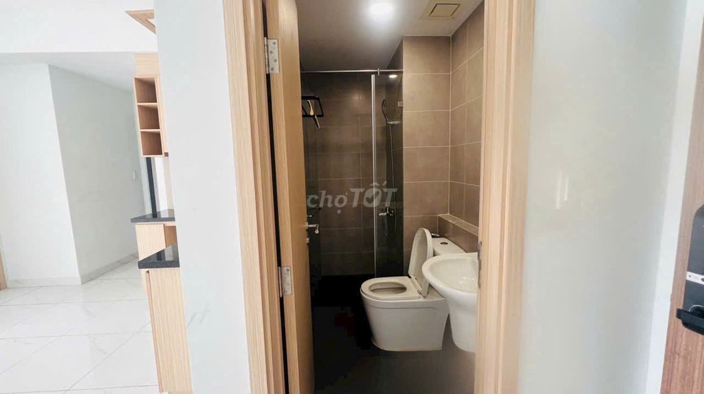 Rent Lovera Vista apartment.
