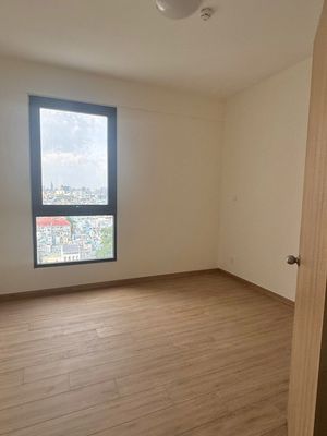The owner rented two bedrooms. 68 m.2 empty only 9.5 million in Aurora's apartment.