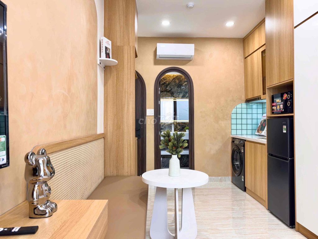 The vibe studio -- modern design -- Hoàng Sa, District 3.