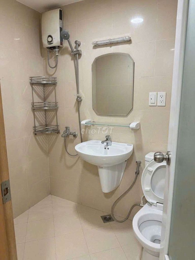 Rent a gold apartment, Trương Phước Phan, 8 million, 2 bedrooms.