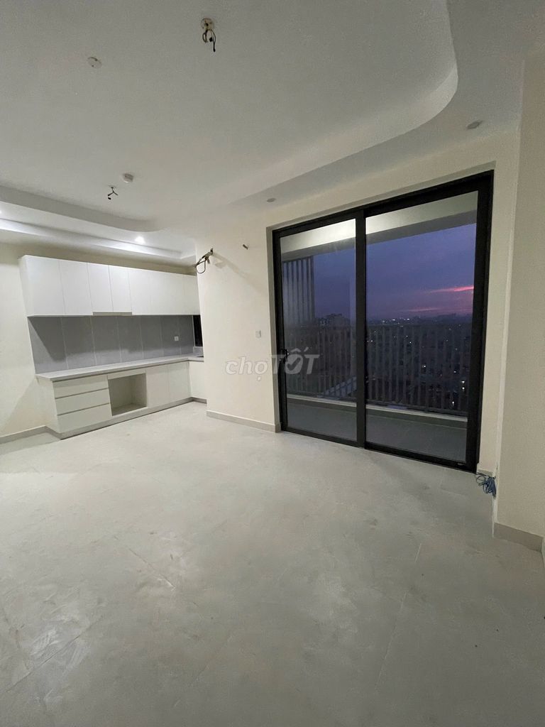 Rent Aurora Residence three bedrooms in the corner.