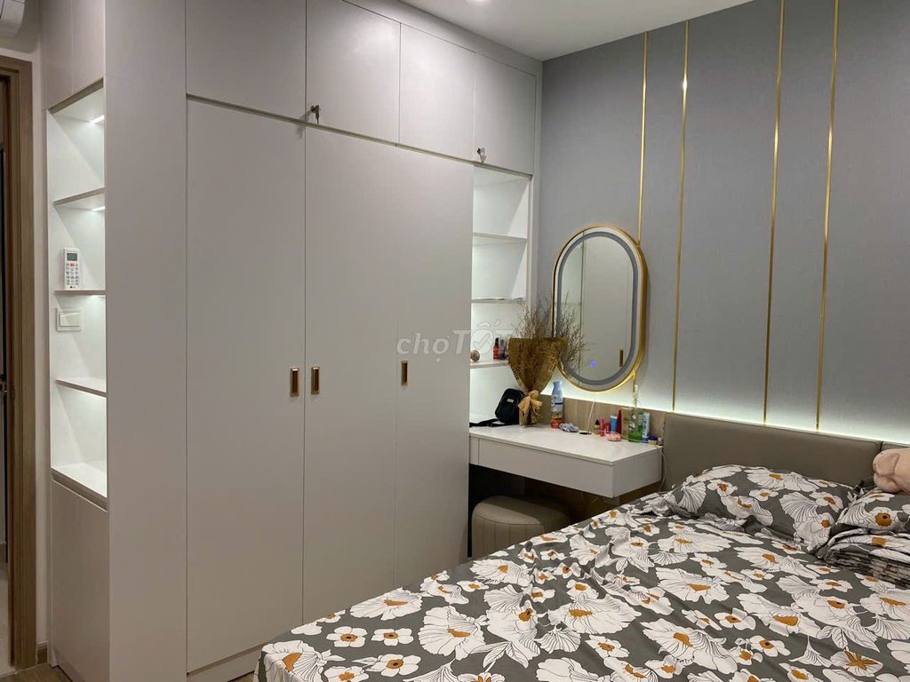 need to rent apartment 11002 Full high-end furniture