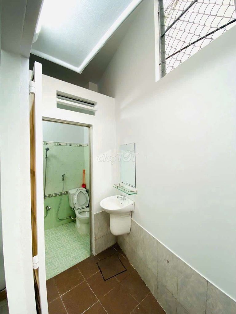 The nice two-story alleyway 339 near Juan Kokong, clean two bedroom 2 bathrooms