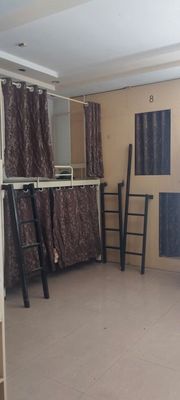 Down to 650 k-month-full dorms near Sen Queen, secure pccc