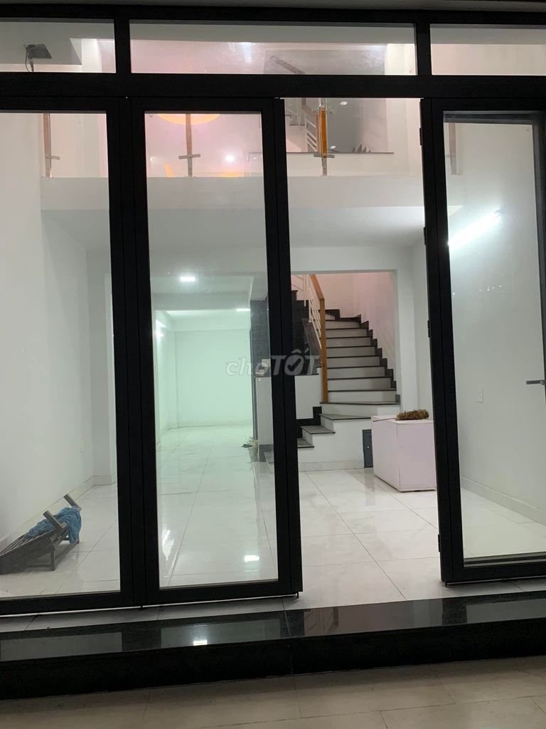 Rent Mã Lò 4th floor 3 bedroom 3 toilets, 4 x 12 meters, alleycar, 10.5 million.