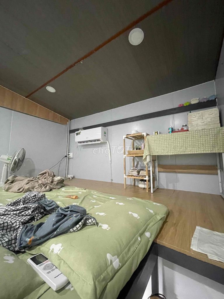 Rent room for 3 T8