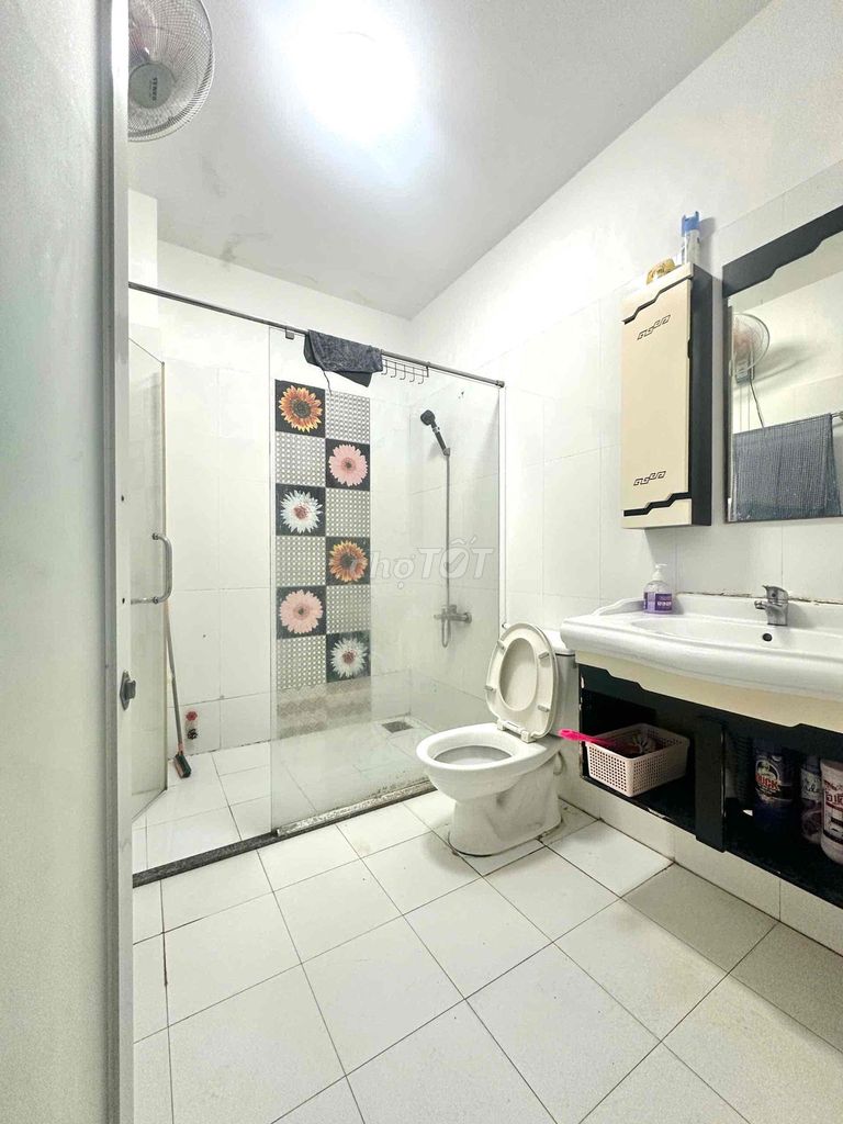 Rent room 1.8 million a month, comfortable, Tân Phú