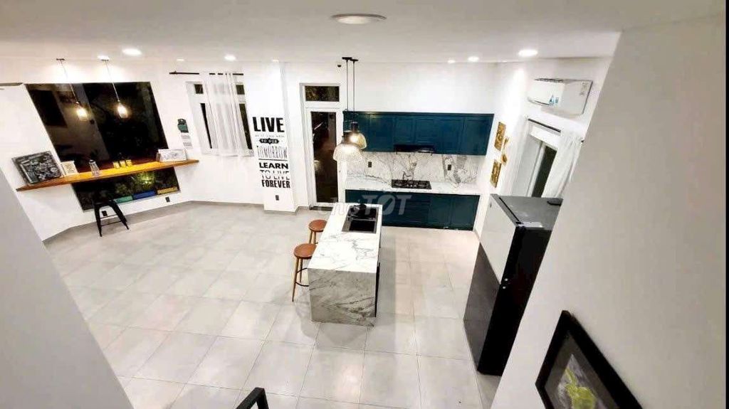 The angle Park Riverside 150 meters2, full interior, 4 bedrooms, 3 toilets,