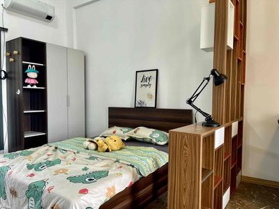 1 Full bedroom with a washing machine for pet pet