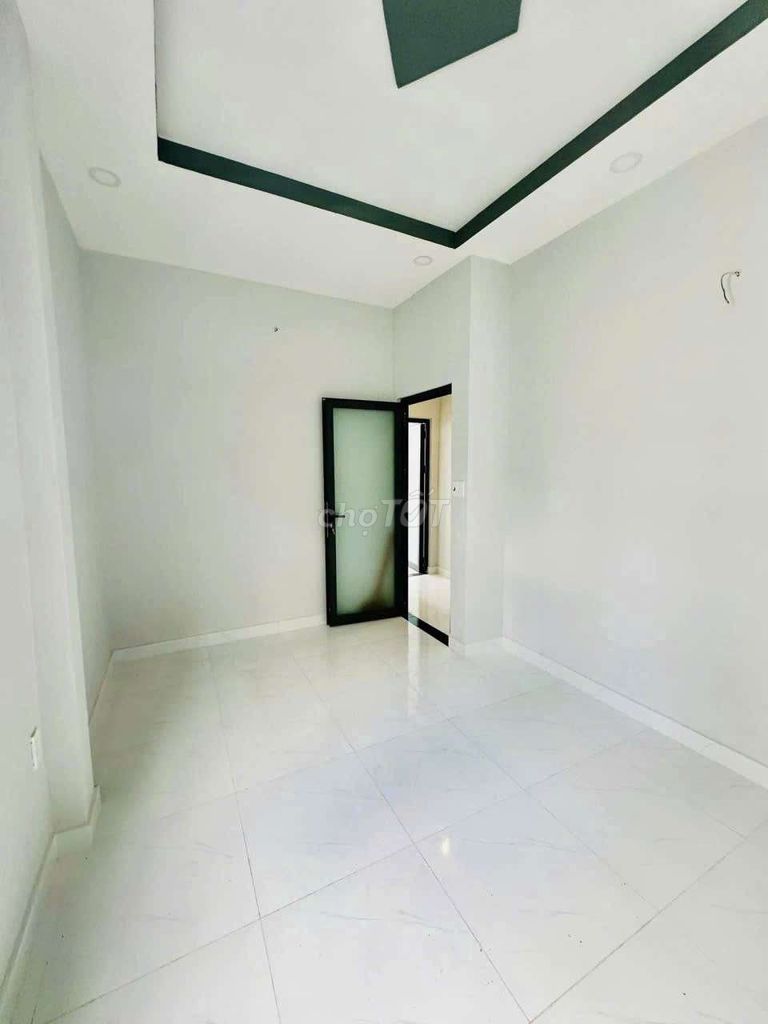 Two-room corner near the missile bay.