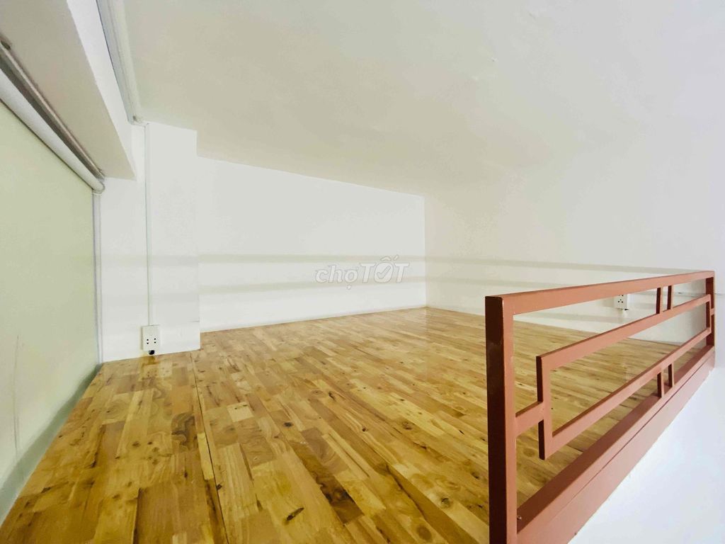 We'll rent a super cool room.
