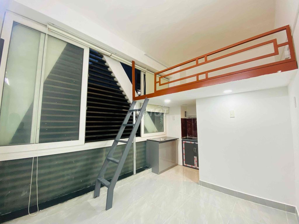 We'll rent a super cool room.