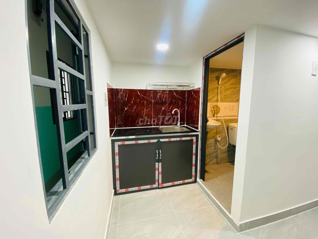 To rent a super-scalable hotel room