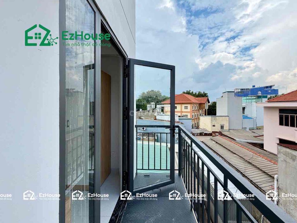 The balcony studio - three minutes away from walking - full interior